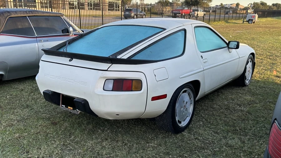 1983 Porsche 928 S - Image 2 of 6