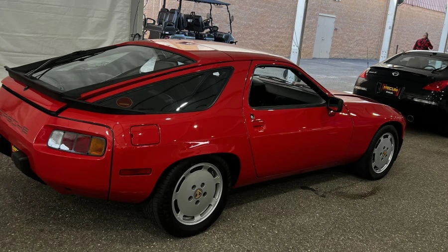 1983 Porsche 928 S - Image 2 of 8