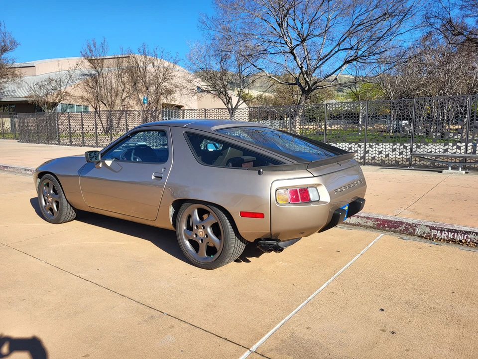 1983 Porsche 928 S - Image 19 of 31