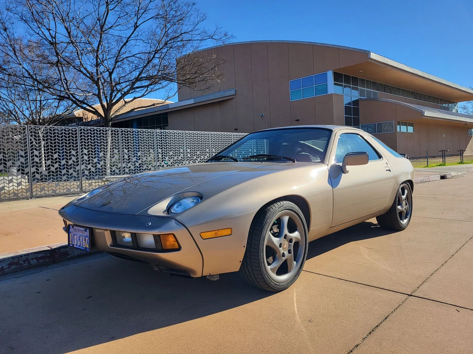 1983 Porsche 928 S - Image 3 of 31