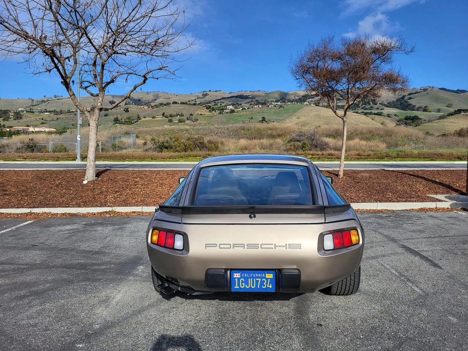 1983 Porsche 928 S - Image 9 of 31