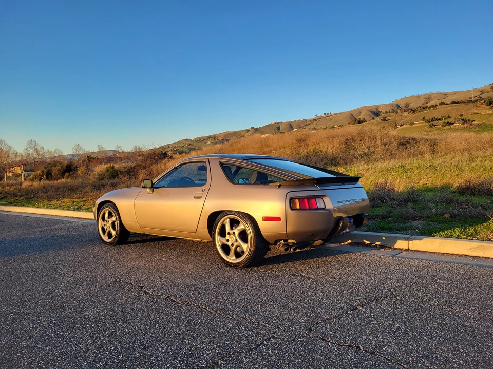 1983 Porsche 928 S - Image 20 of 31