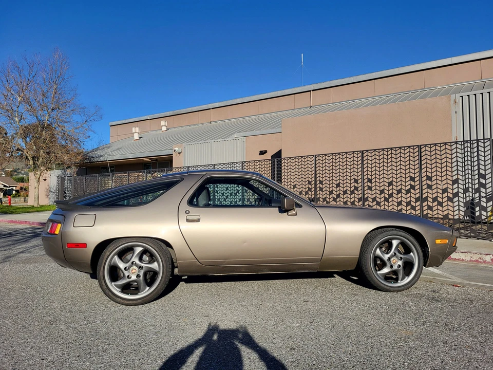 1983 Porsche 928 S - Image 7 of 31