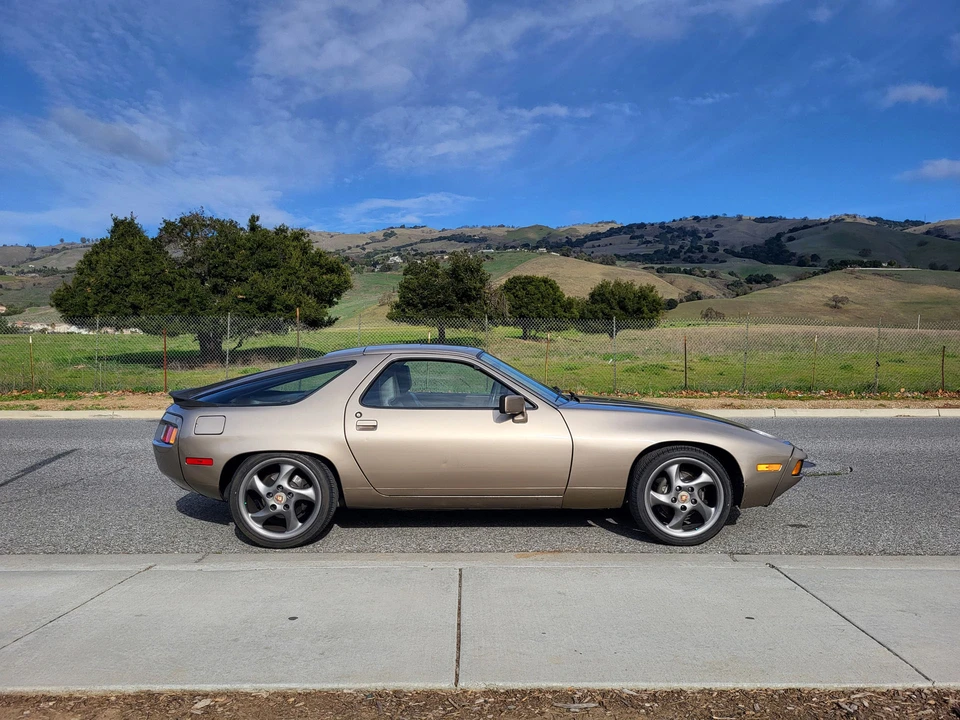 1983 Porsche 928 S - Image 18 of 31