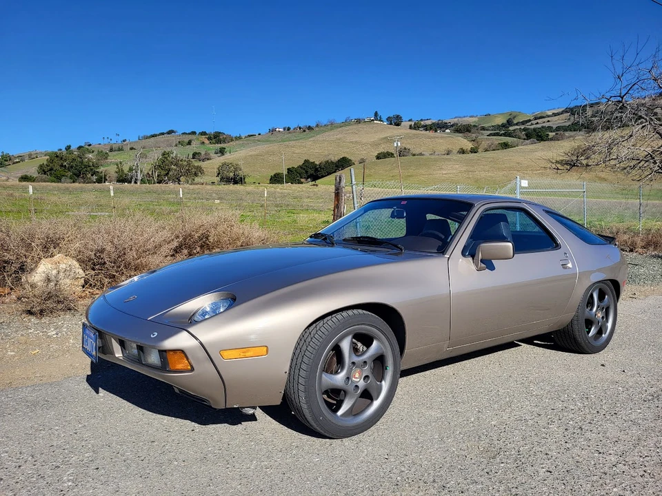 1983 Porsche 928 S - Image 2 of 31