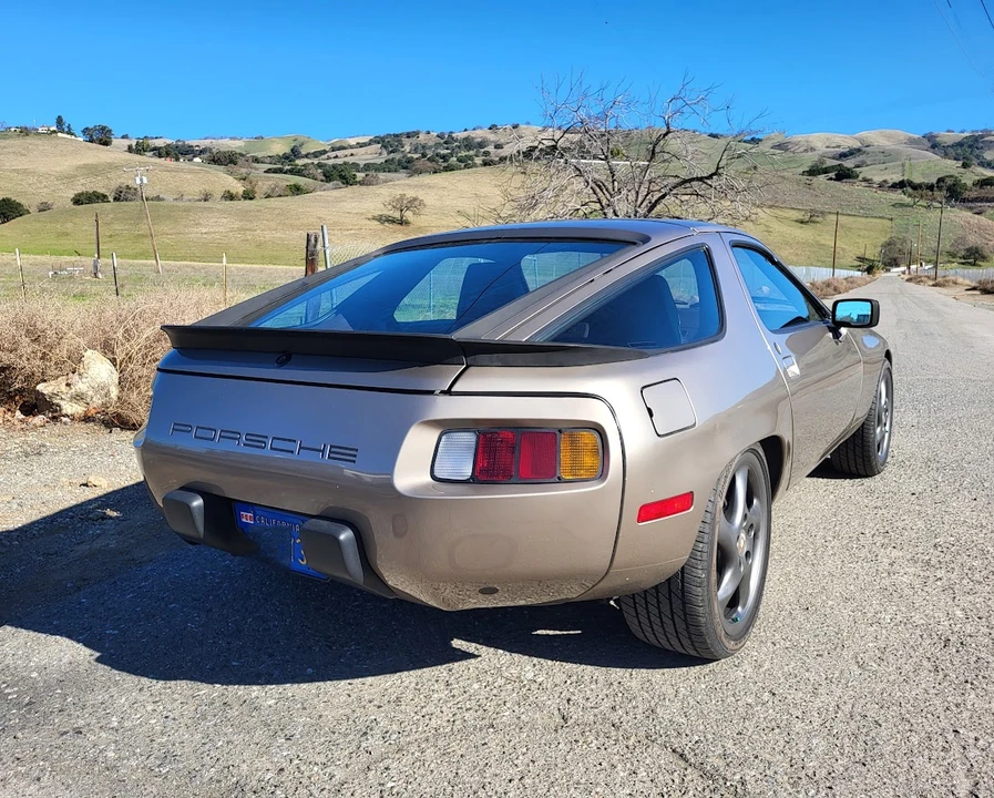 1983 Porsche 928 S - Image 14 of 31