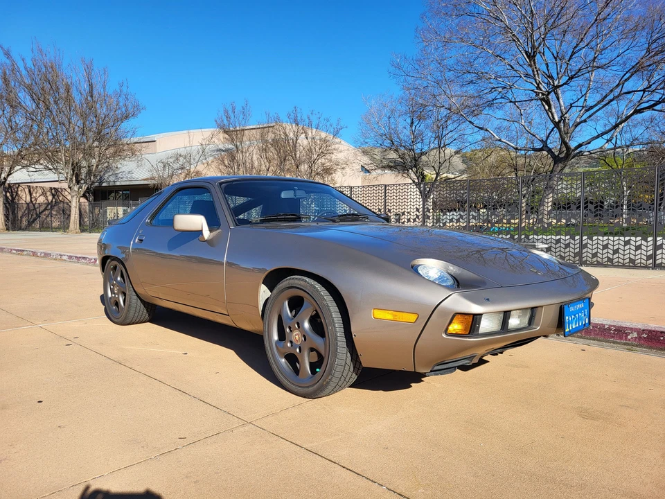 1983 Porsche 928 S - Image 4 of 31