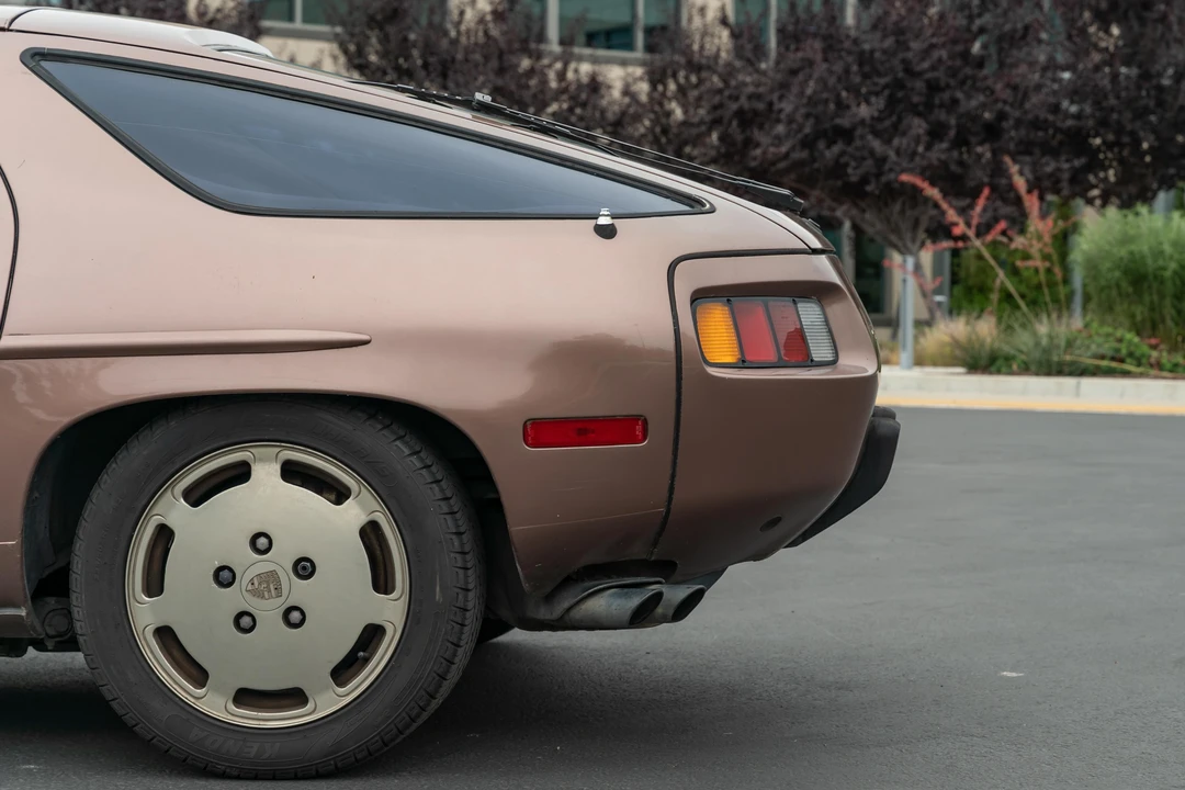 1983 Porsche 928 S - Image 20 of 31