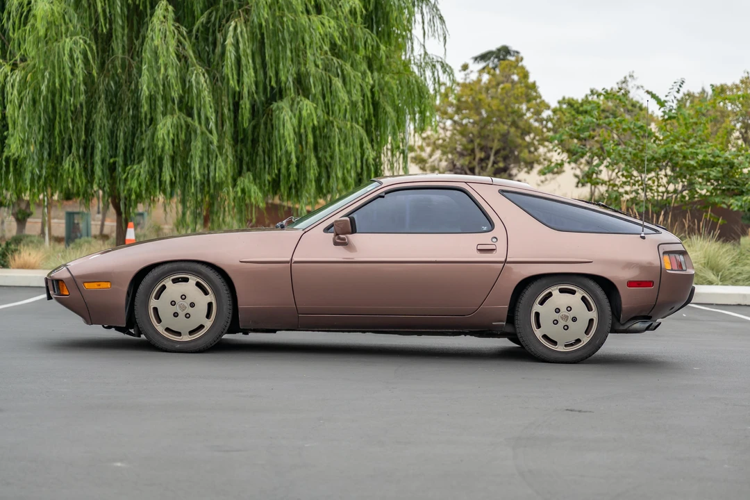 1983 Porsche 928 S - Image 6 of 31