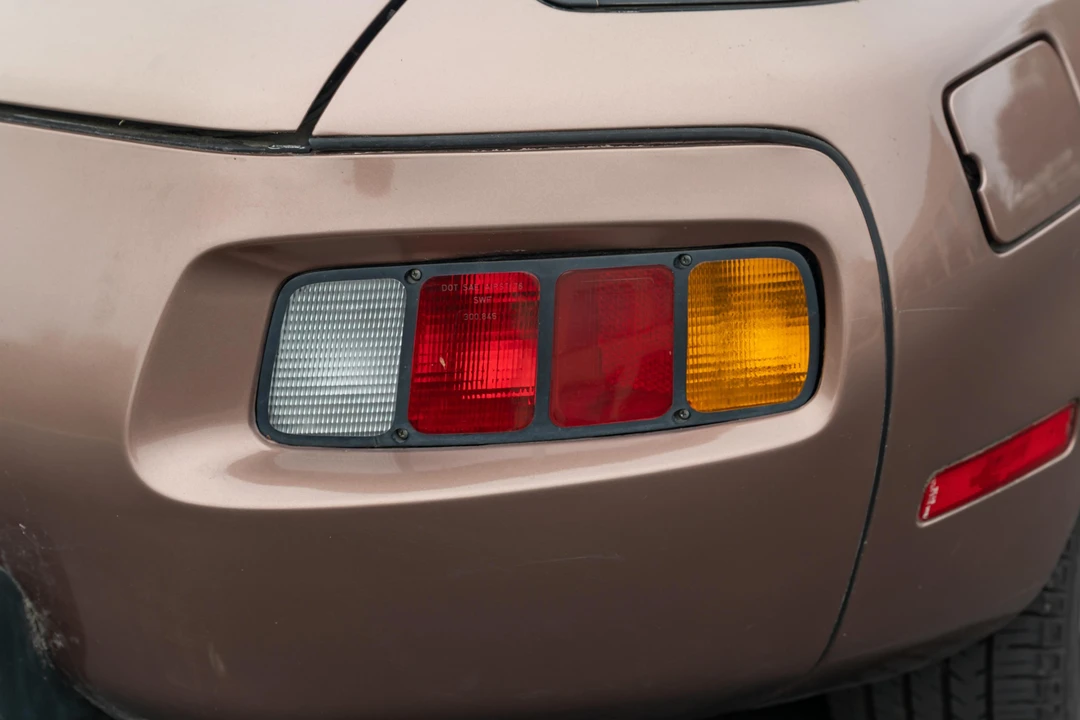 1983 Porsche 928 S - Image 29 of 31