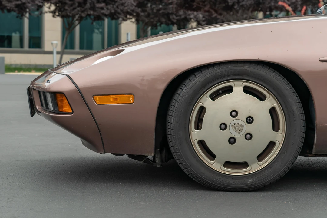 1983 Porsche 928 S - Image 16 of 31