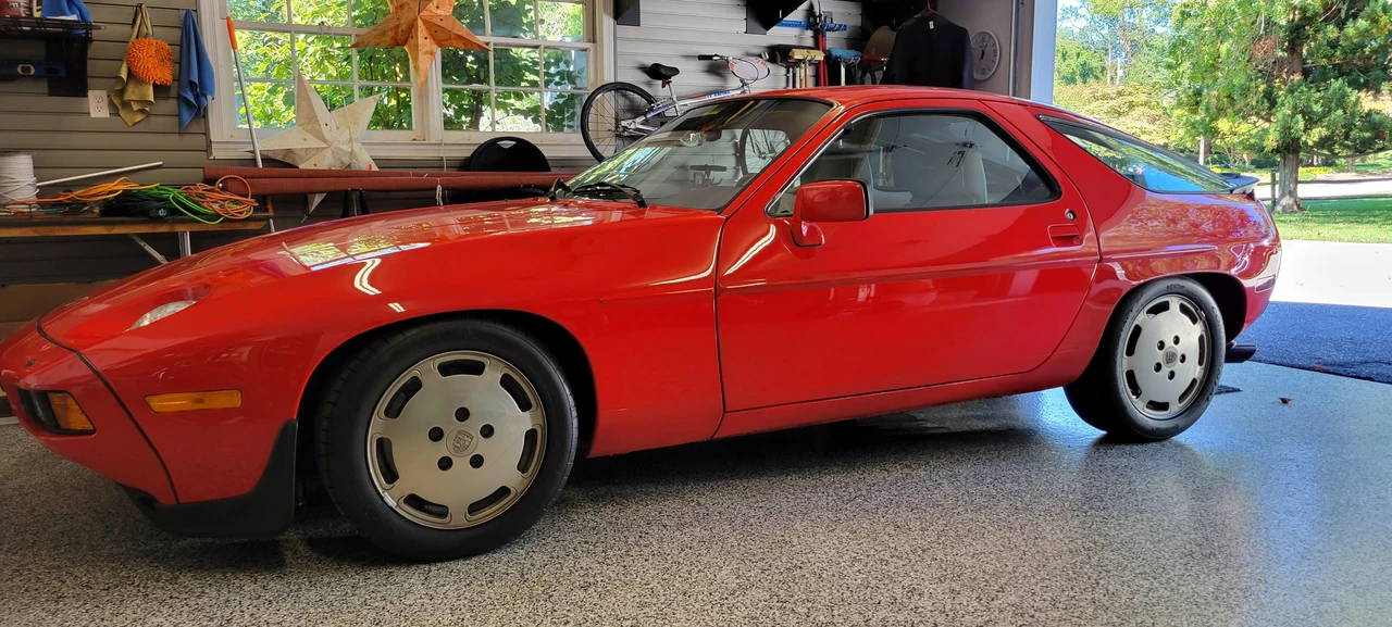 1983 Porsche 928 S - Image 15 of 31