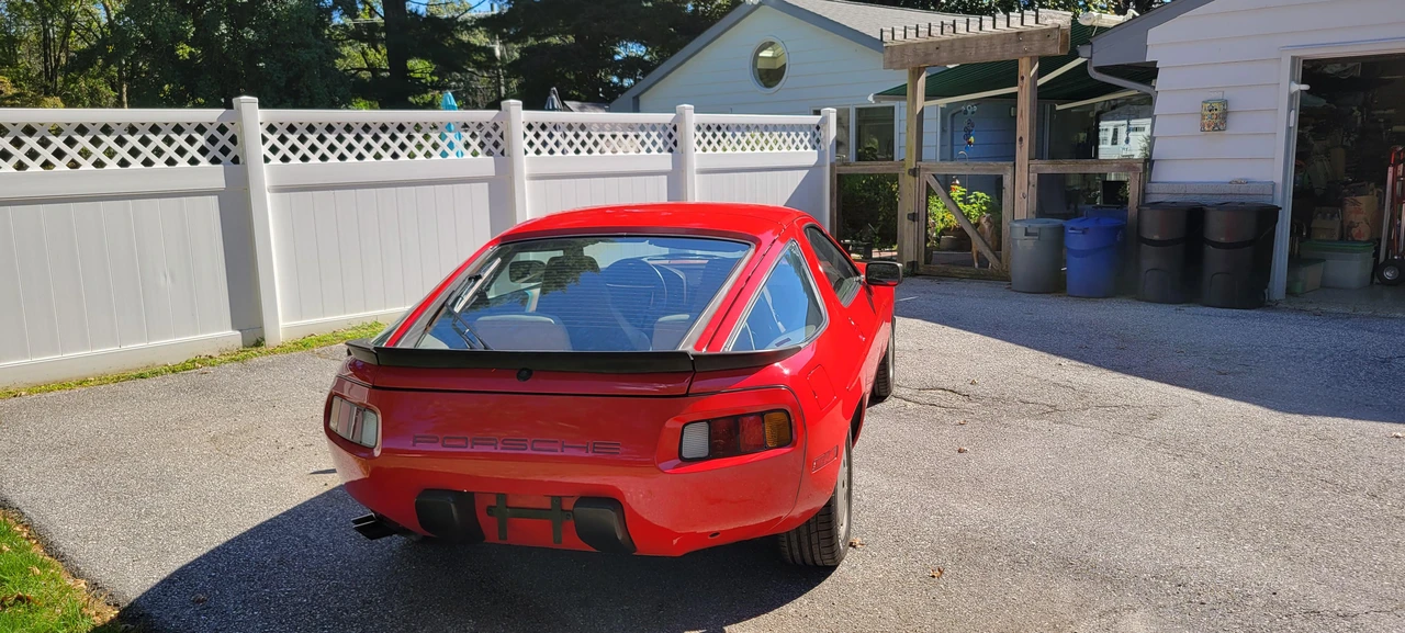 1983 Porsche 928 S - Image 27 of 31
