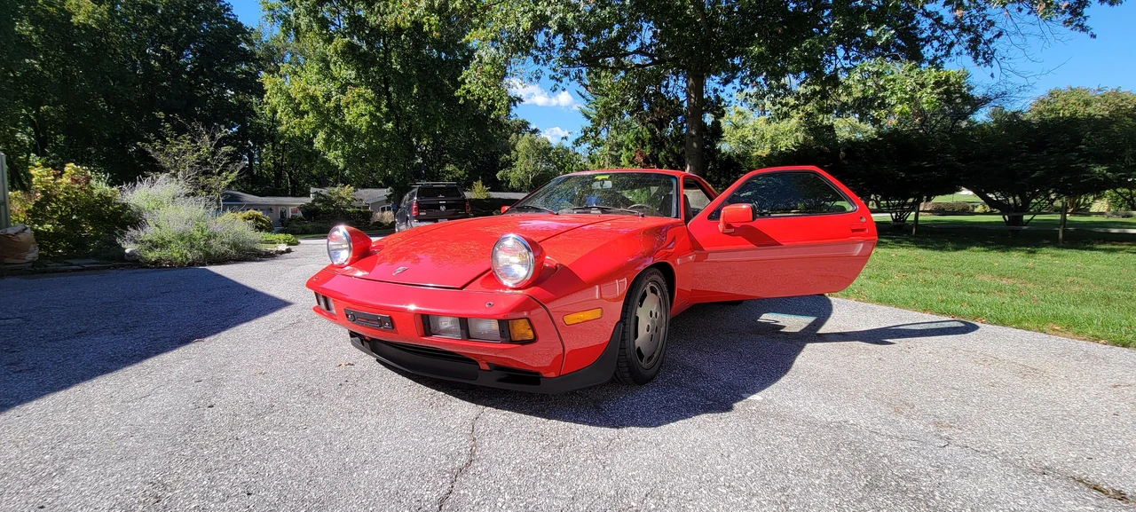 1983 Porsche 928 S - Image 9 of 31