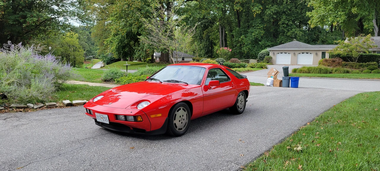 1983 Porsche 928 S - Image 10 of 31