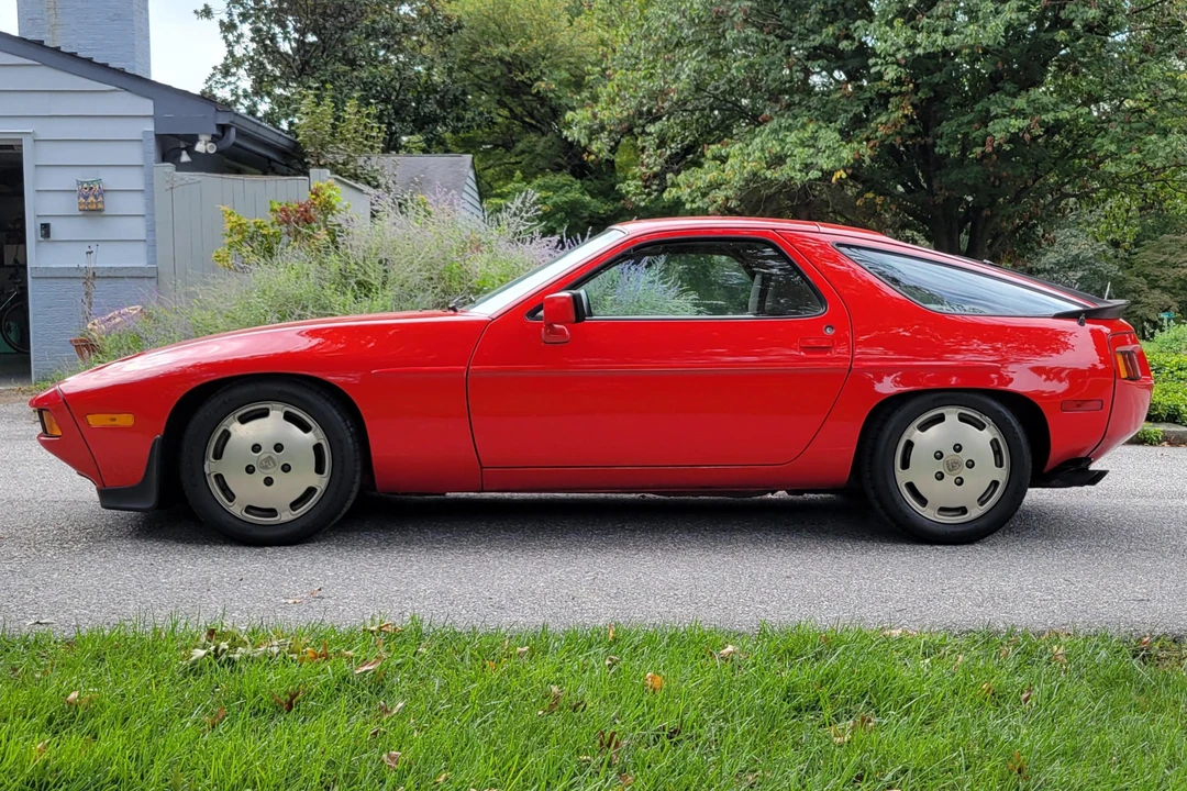 1983 Porsche 928 S - Image 3 of 31
