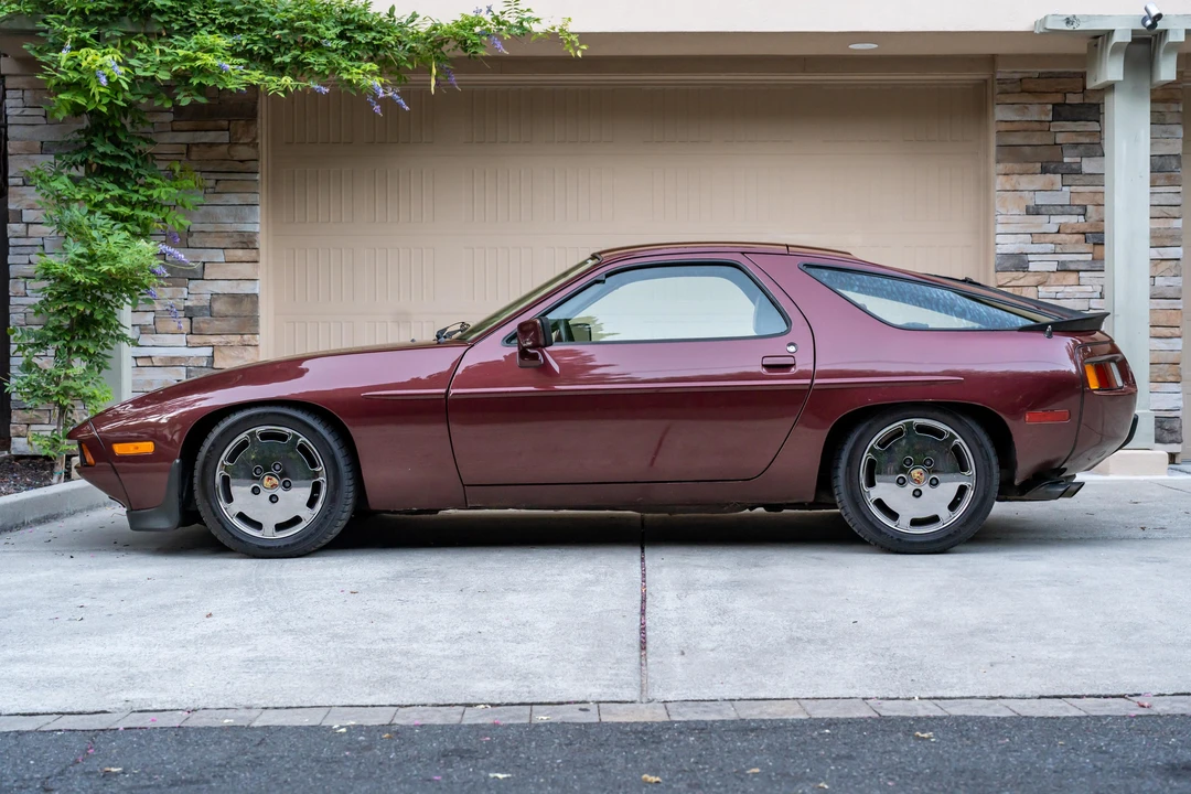 1983 Porsche 928 S - Image 9 of 31
