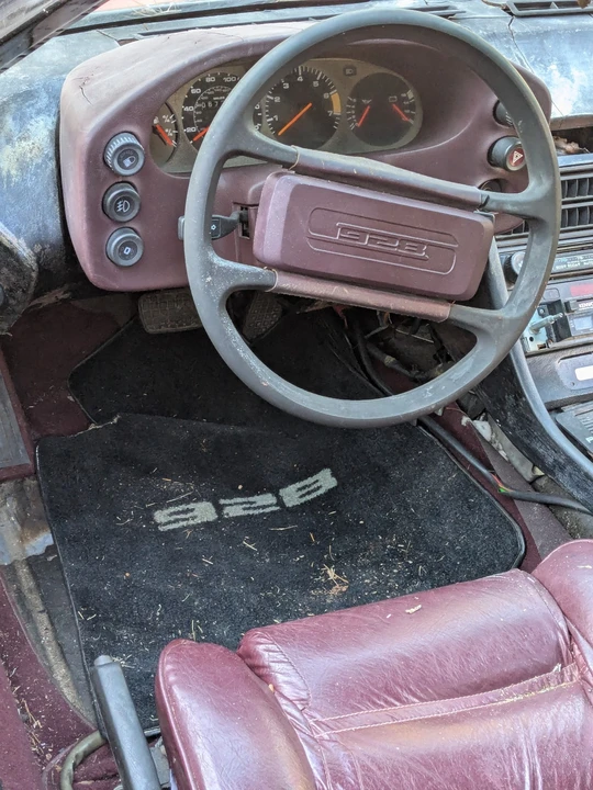 1983 Porsche 928 S - Image 11 of 20