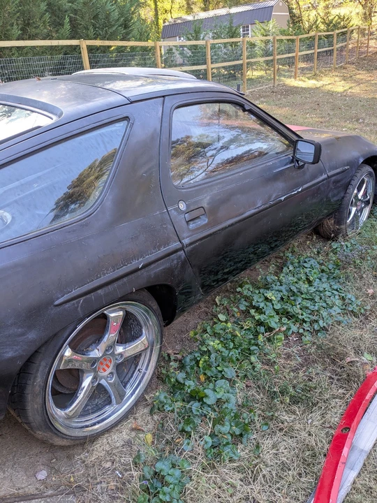 1983 Porsche 928 S - Image 2 of 20