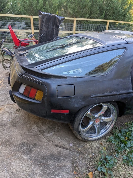1983 Porsche 928 S - Image 4 of 20