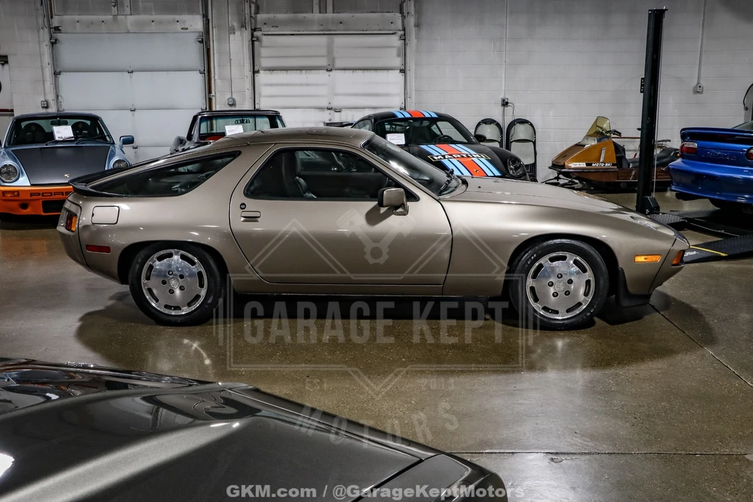 1983 Porsche 928 S - Image 11 of 12