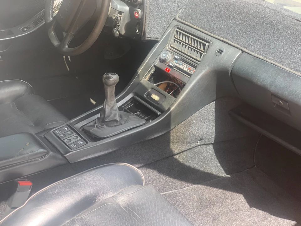 1983 Porsche 928 S - Image 7 of 20