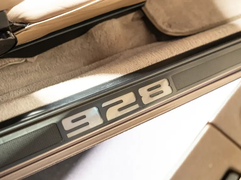 1983 Porsche 928 S - Image 24 of 31