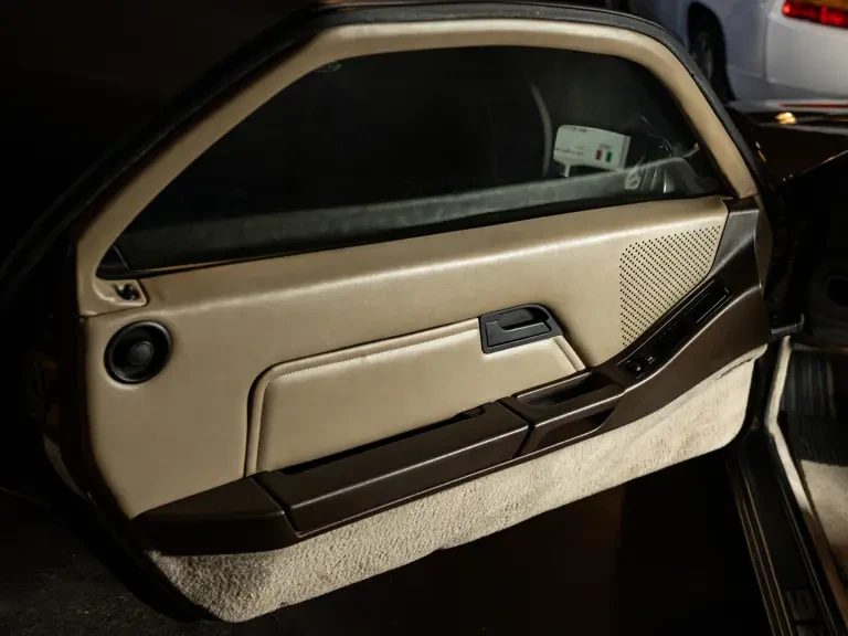 1983 Porsche 928 S - Image 16 of 31
