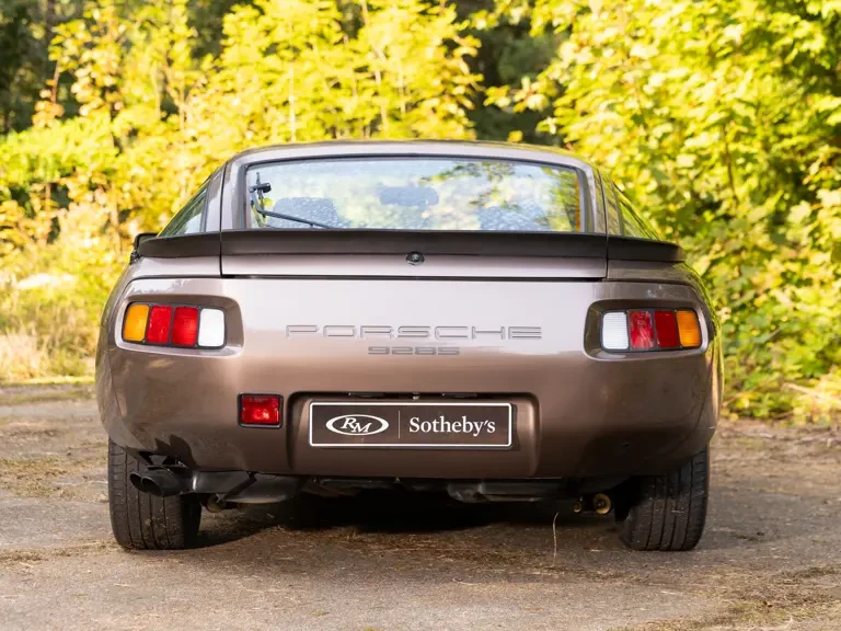 1983 Porsche 928 S - Image 9 of 31