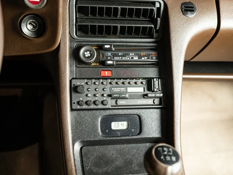 1983 Porsche 928 S - Image 18 of 31