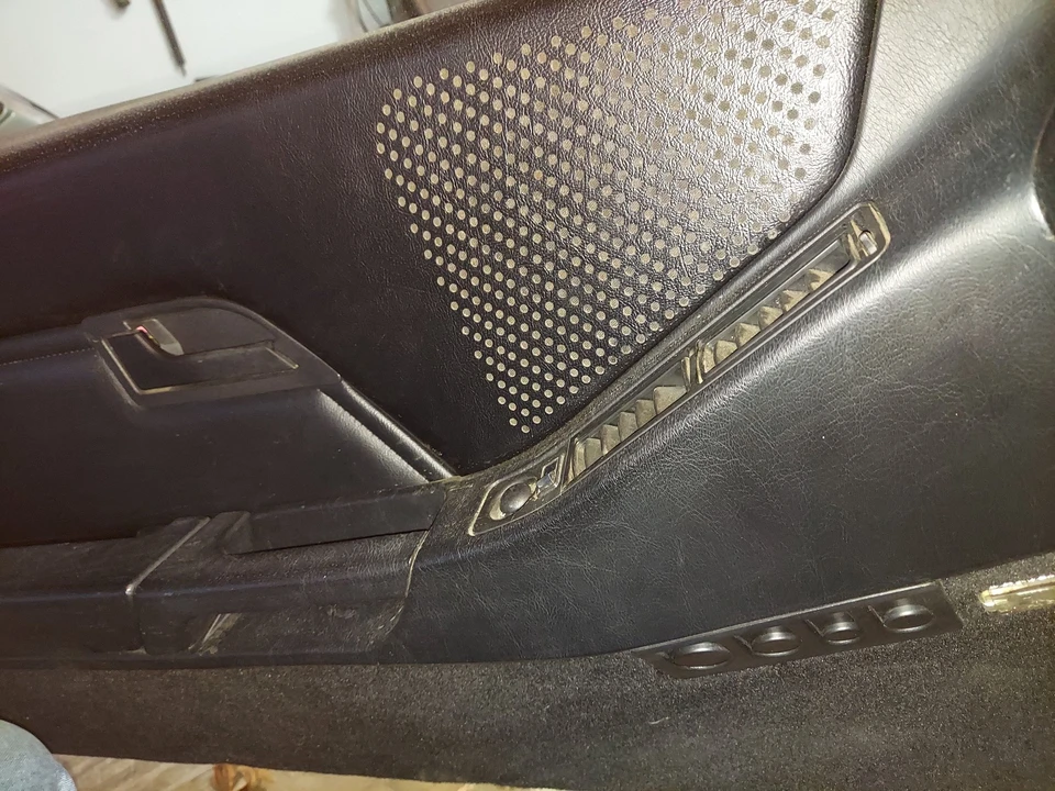 1983 Porsche 928 - Image 14 of 16