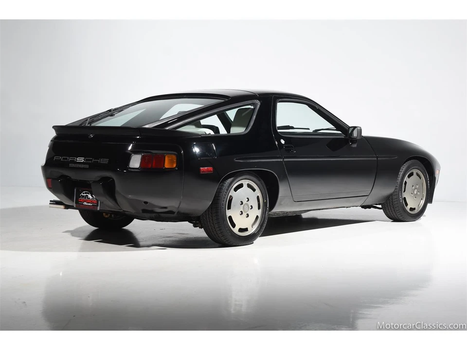 1983 Porsche 928 S - Image 8 of 31