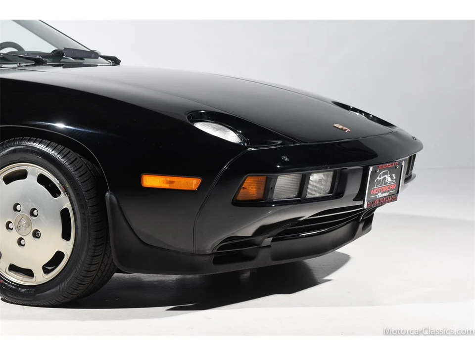 1983 Porsche 928 S - Image 18 of 31