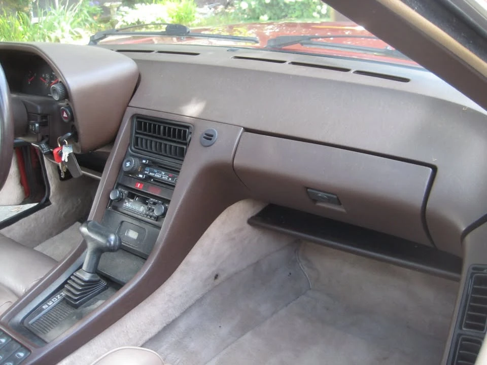 1983 Porsche 928 S - Image 12 of 18