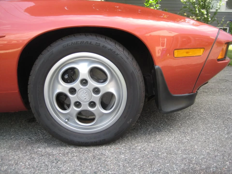 1983 Porsche 928 S - Image 5 of 18