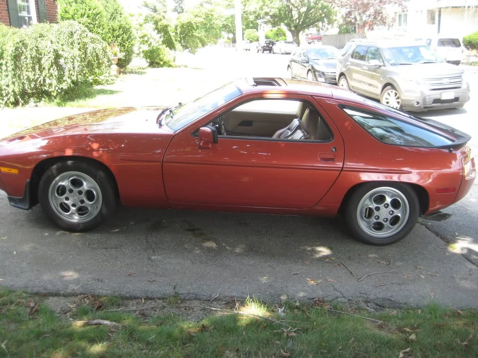 1983 Porsche 928 S - Image 6 of 20