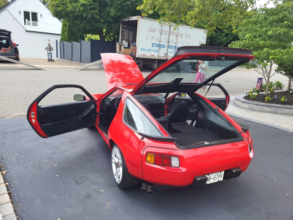 1983 Porsche 928 S - Image 10 of 31