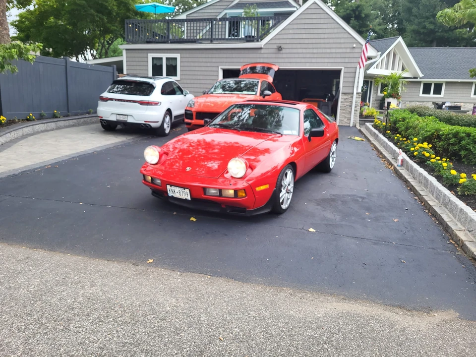 1983 Porsche 928 S - Image 3 of 31