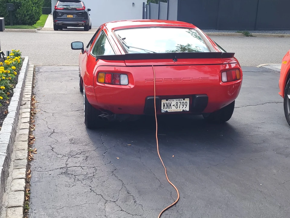 1983 Porsche 928 S - Image 7 of 31