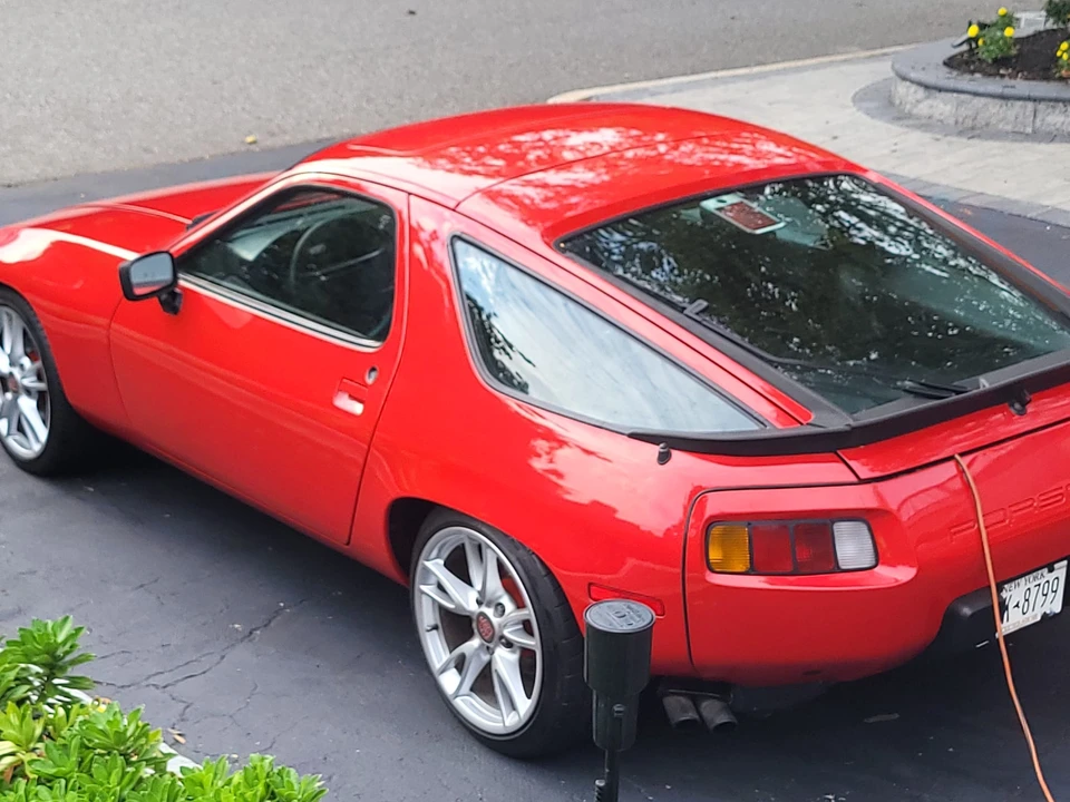 1983 Porsche 928 S - Image 17 of 31