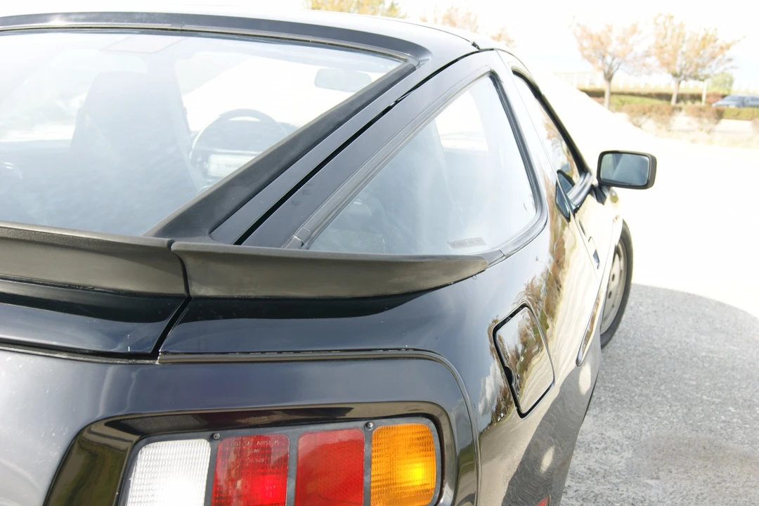 1983 Porsche 928 S - Image 13 of 31