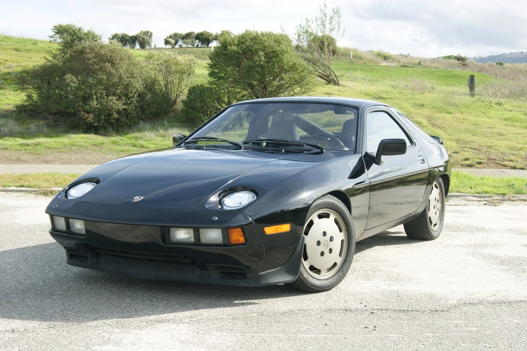 1983 Porsche 928 S - Image 2 of 31