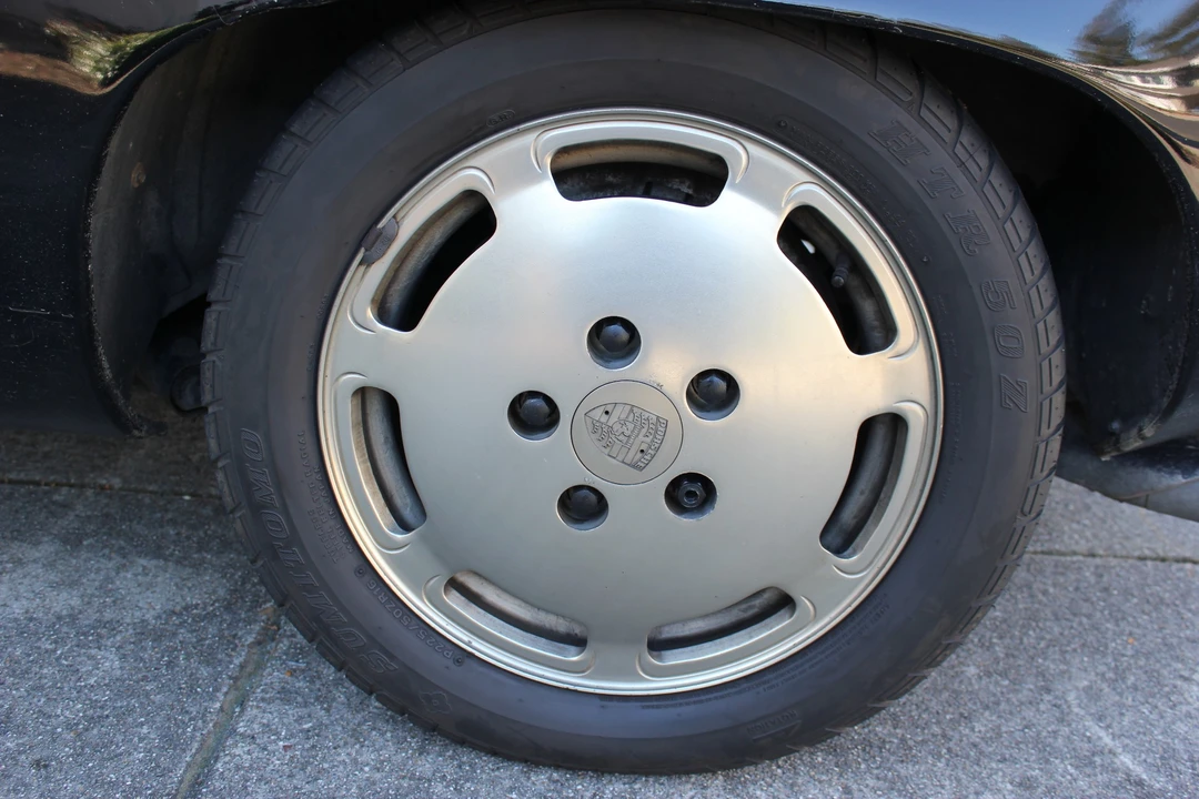 1983 Porsche 928 S - Image 21 of 31