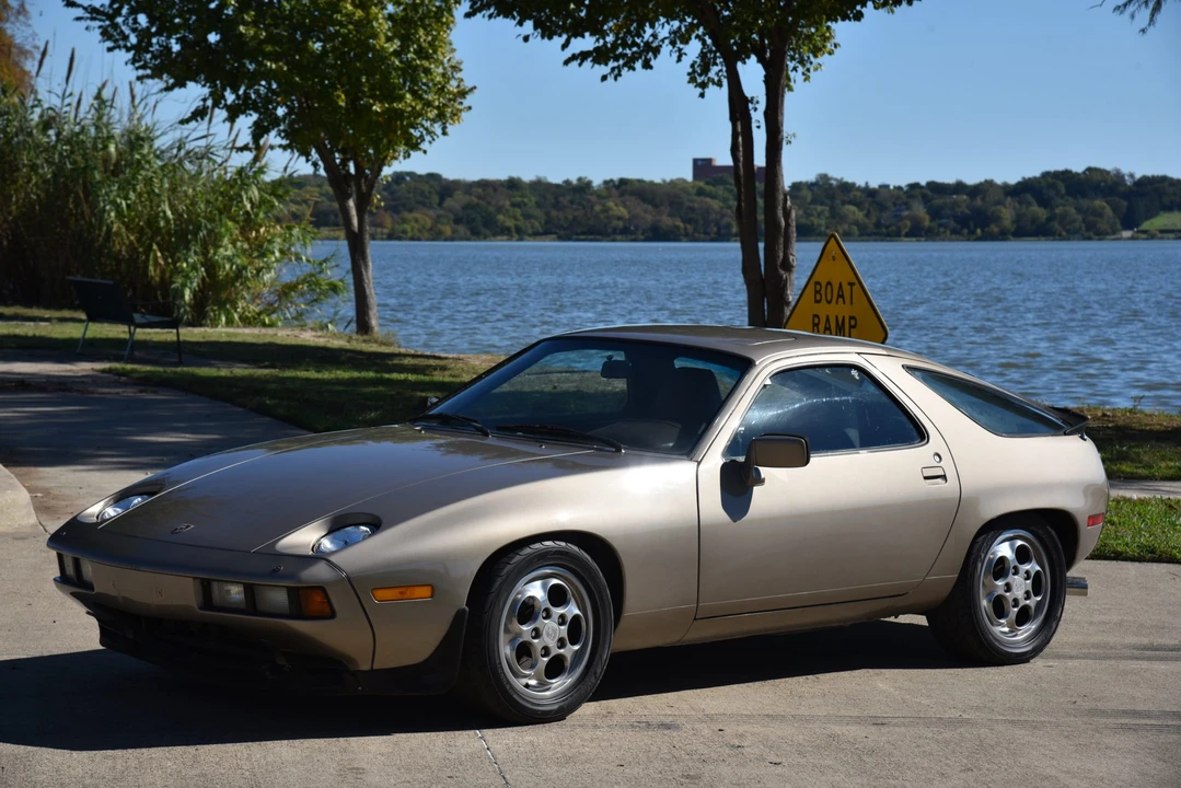 1983 Porsche 928 S - Image 4 of 31