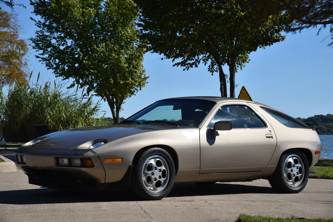 1983 Porsche 928 S - Image 5 of 31