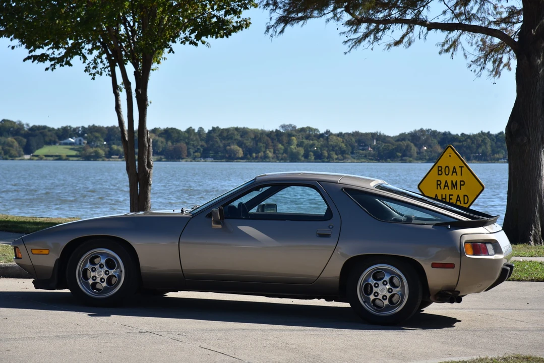 1983 Porsche 928 S - Image 23 of 31