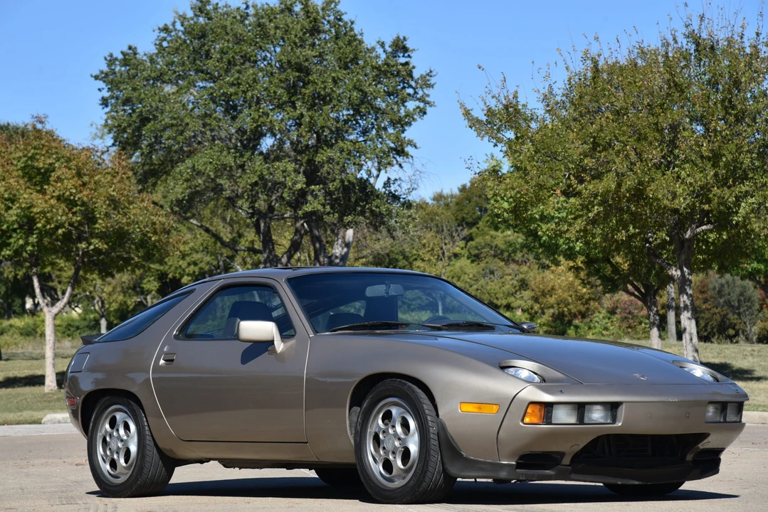 1983 Porsche 928 S - Image 26 of 31