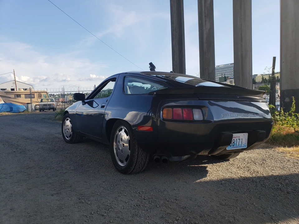 1983 Porsche 928 S - Image 9 of 31