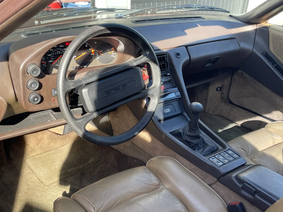 1983 Porsche 928 S - Image 20 of 31