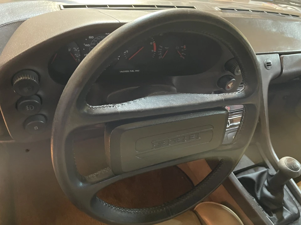 1983 Porsche 928 S - Image 26 of 31